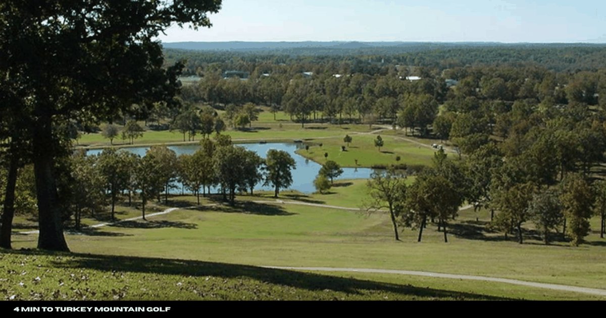 Photo of the Turkey Mountain golf course, about 4 minutes from the Pavilion Ln lot